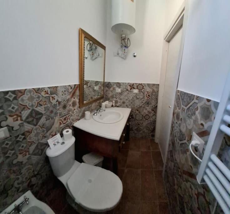 Casa Vacanze Vico Minaudo CTA Exteriér fotografie