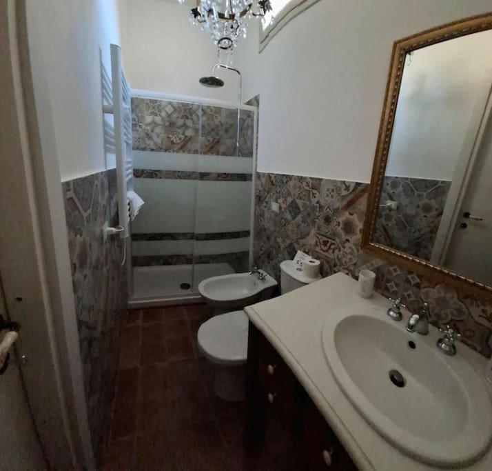 Casa Vacanze Vico Minaudo CTA Exteriér fotografie